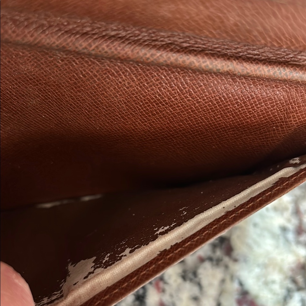 Louis Vuitton Monogram Wallet - Picture 8 of 9